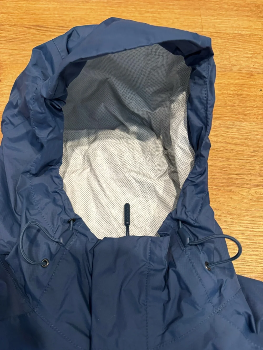 The North Face Men’s Venture 2 Hooded Rain Jacket (includes private logo) - Picture 5 of 8